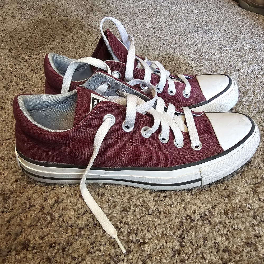Converse - Picture 2 of 2